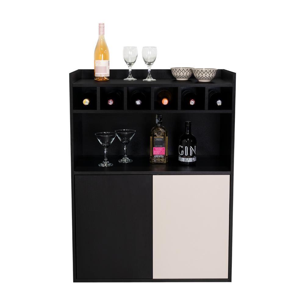 Bar Cuera, Capri y Wengue, con espacio para almacenar botellas