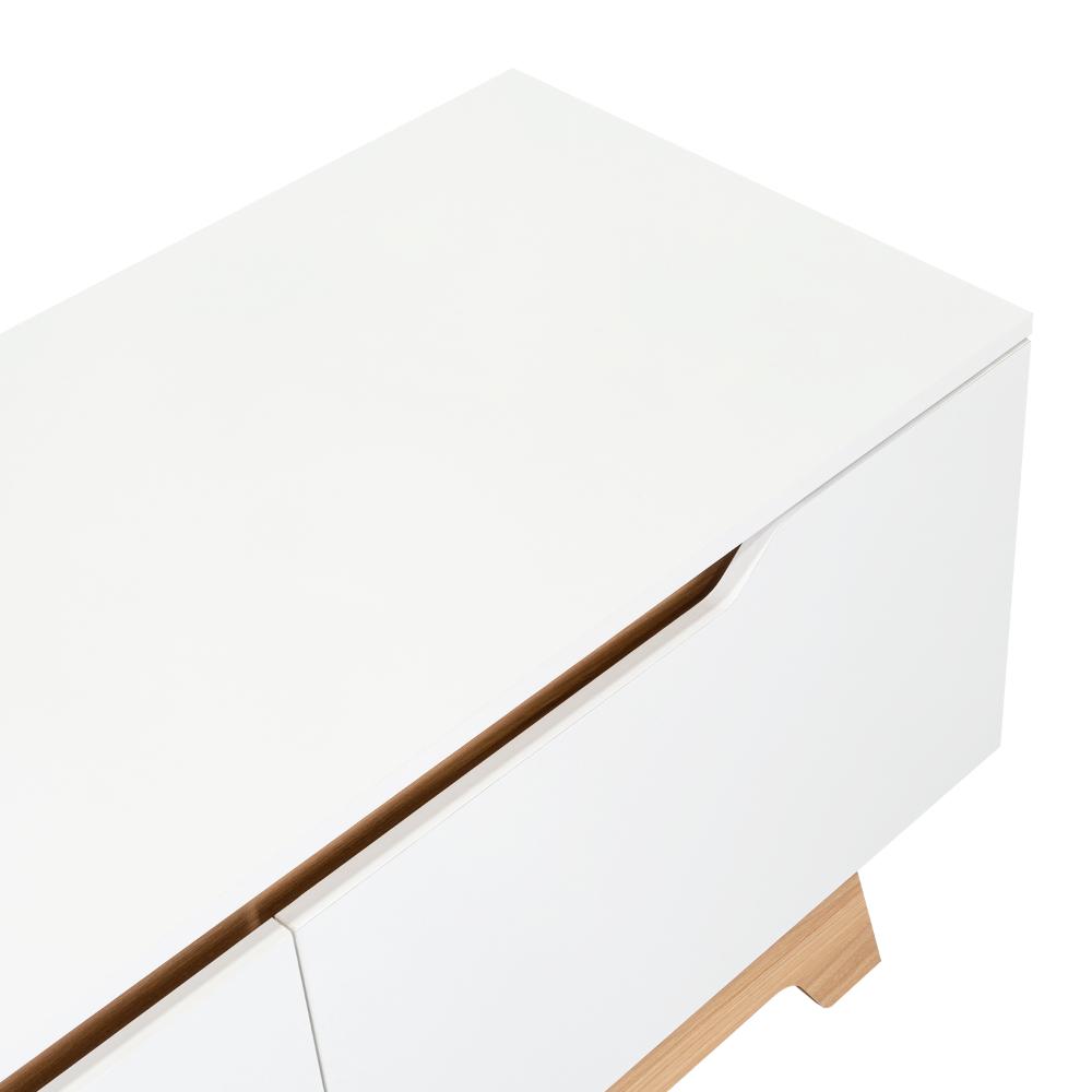 Rack Tv 80" Woodall Dos Puertas Un Cajon, Color Blanco Y Fresno