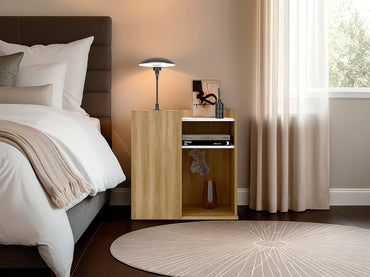 Mesa de Noche Cairo, Fresno Europeo y Blancco Duqueza, con una puerta lateral