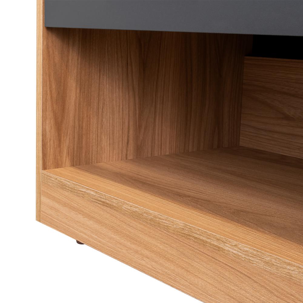 Mesa de Noche Giroa, Plata Oscuro y Fresno Europeo, con espacio para colocar objetos decorativos