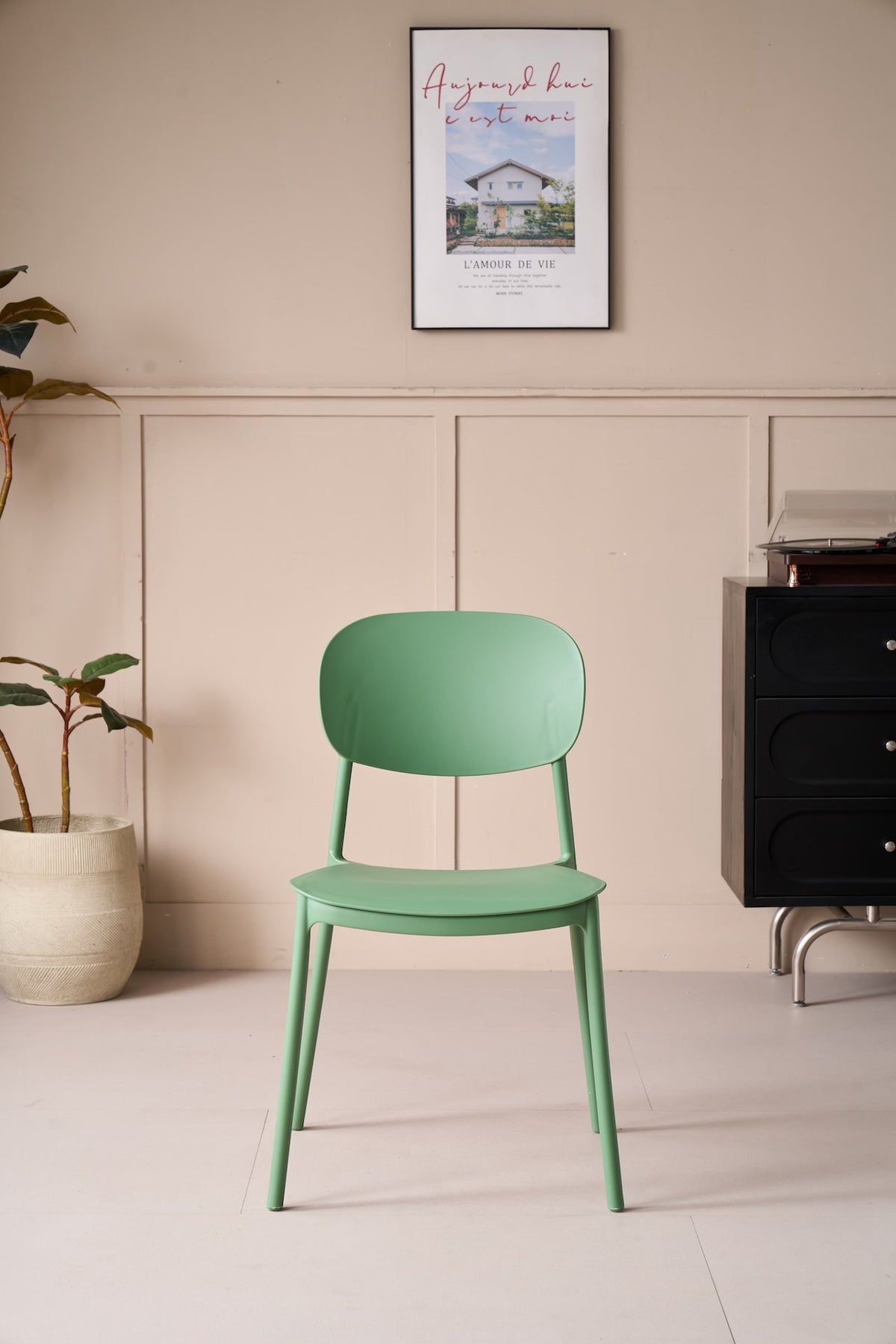 Silla Milán, Color Verde, con Espaldar y Diseño Moderno