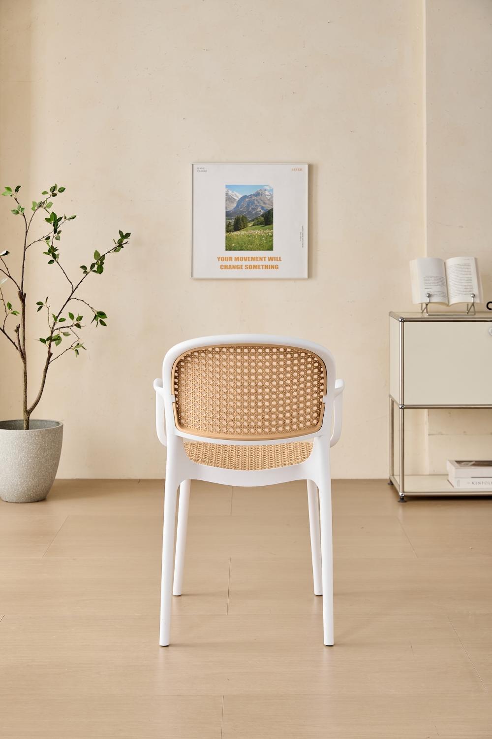 Silla con Brazos Nest, Color Blanco y Beige, con Espaldar y Asiento en Rejilla
