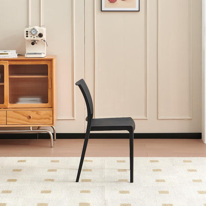 Silla Soho, Negro, con Espaldar Cerrado y Diseño Minimalista