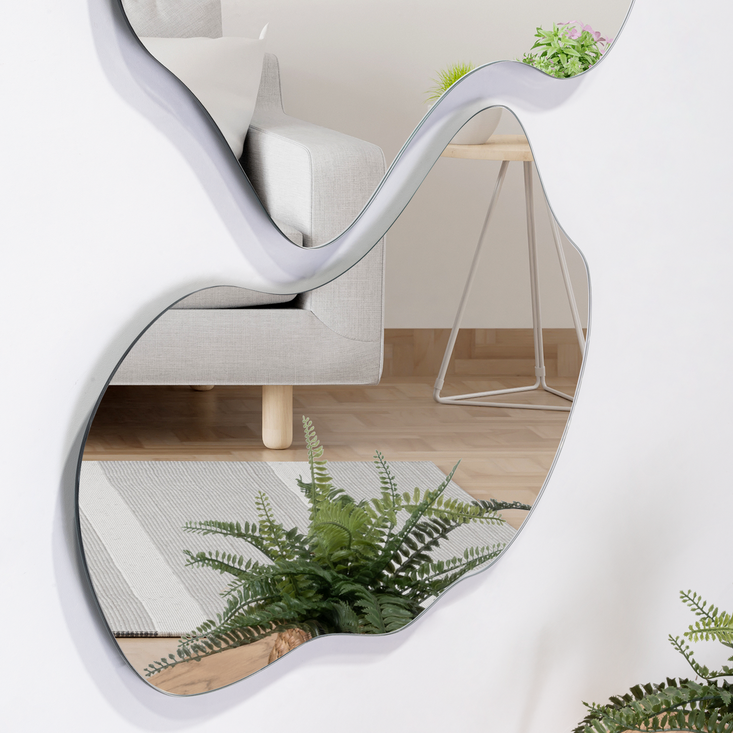 Espejo Nova, Diseño Irregular