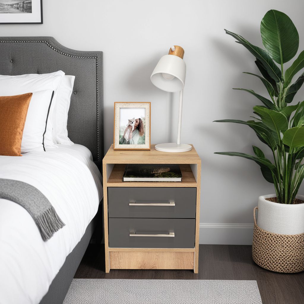 Velador Eter, Duna Y Plomo, con Un Entrepaño Superior y Dos Cajones Organizadores