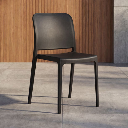 Silla Triveca, Negro, con Espaldar Cerrado y Diseño Minimalista