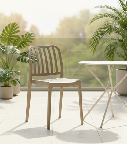 Silla Brooklyn, Taupe, con Espaldar en Rayas y Diseño Minimalista